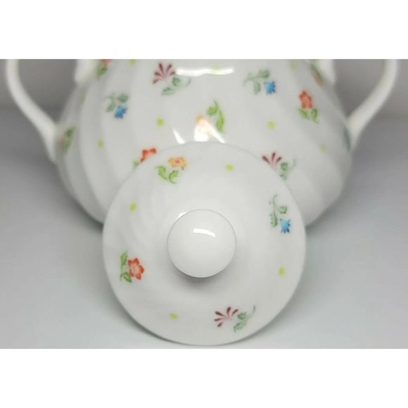 Vintage Wedgwood Sugar Bowl W Lid Cascade Pattern Floral Flowers Spring Blooming - Picture 7 of 7